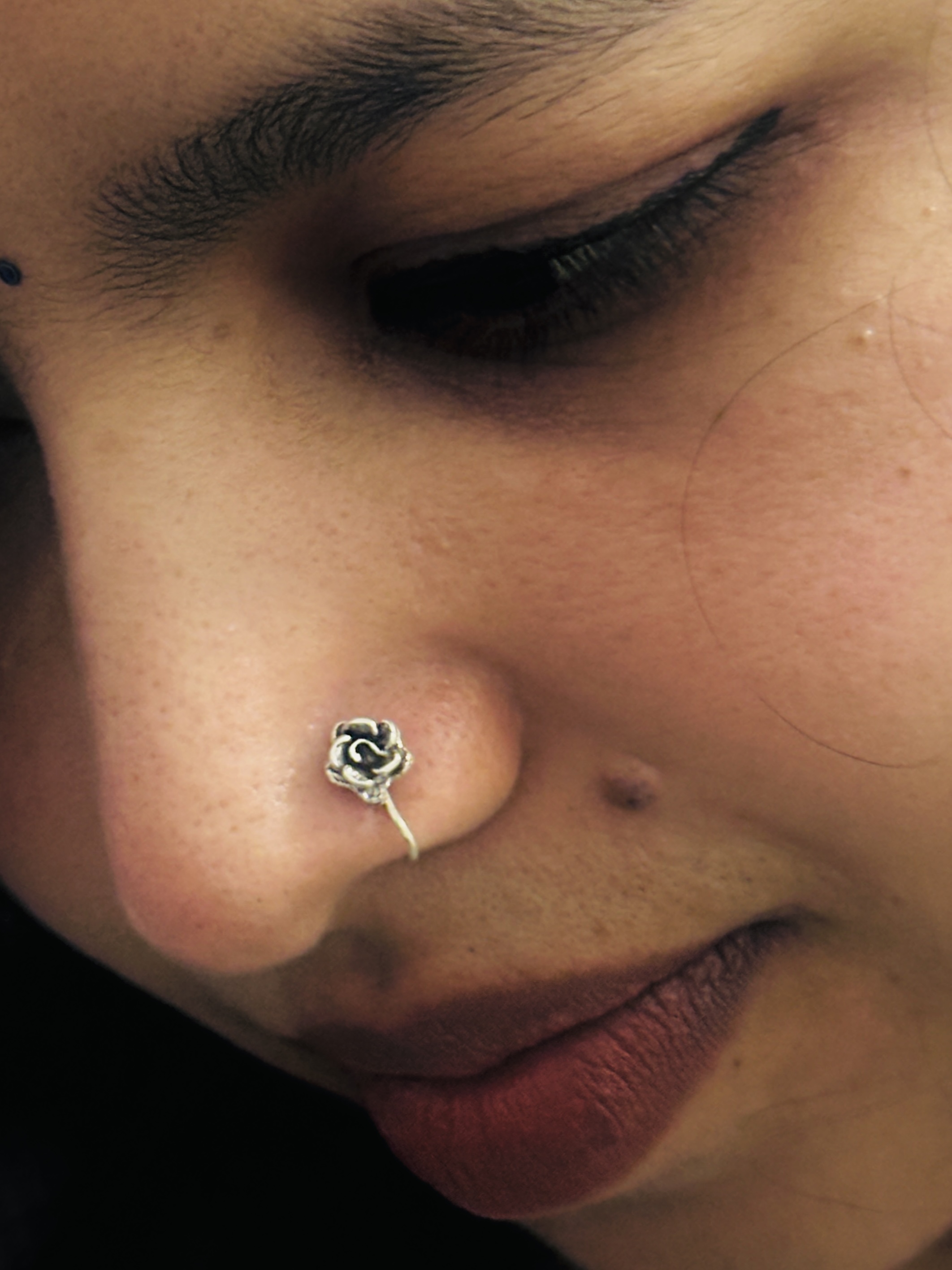 Sterling Silver Rose Press Nose Pin